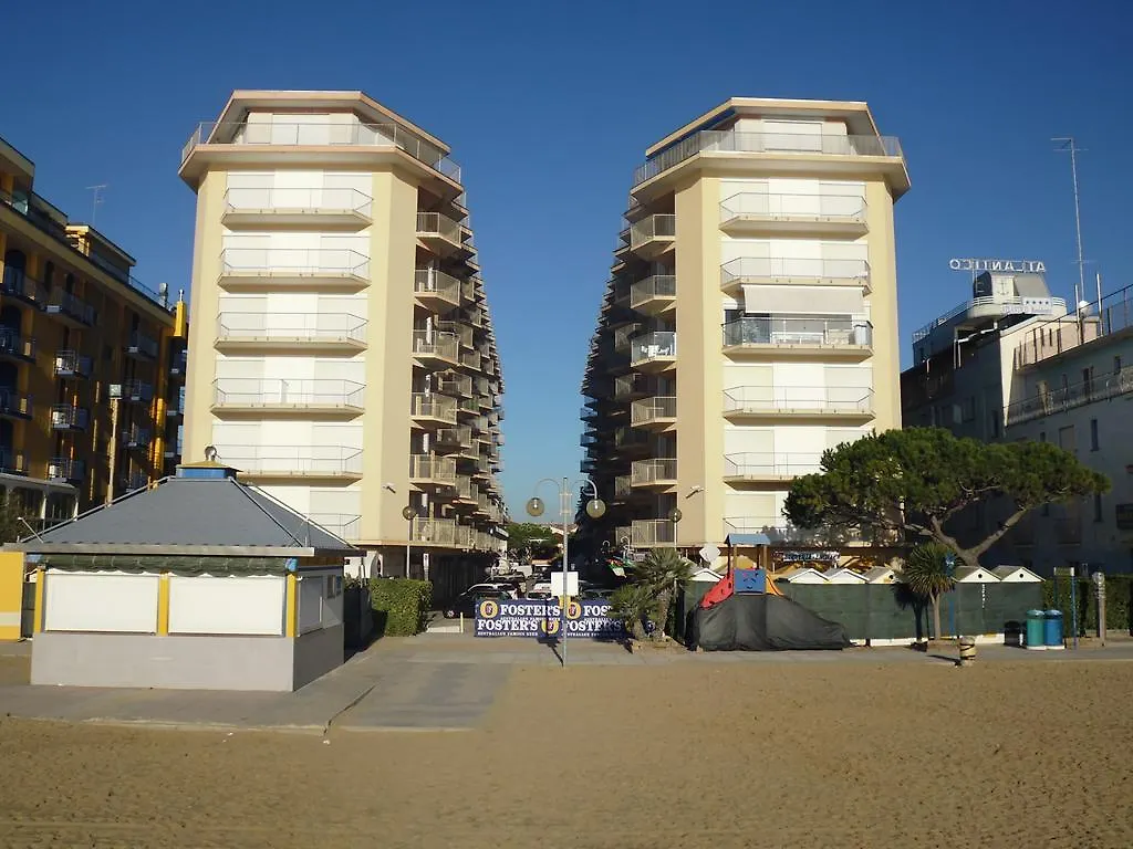 Residence Centro Commerciale Τζεσόλο Λίντο