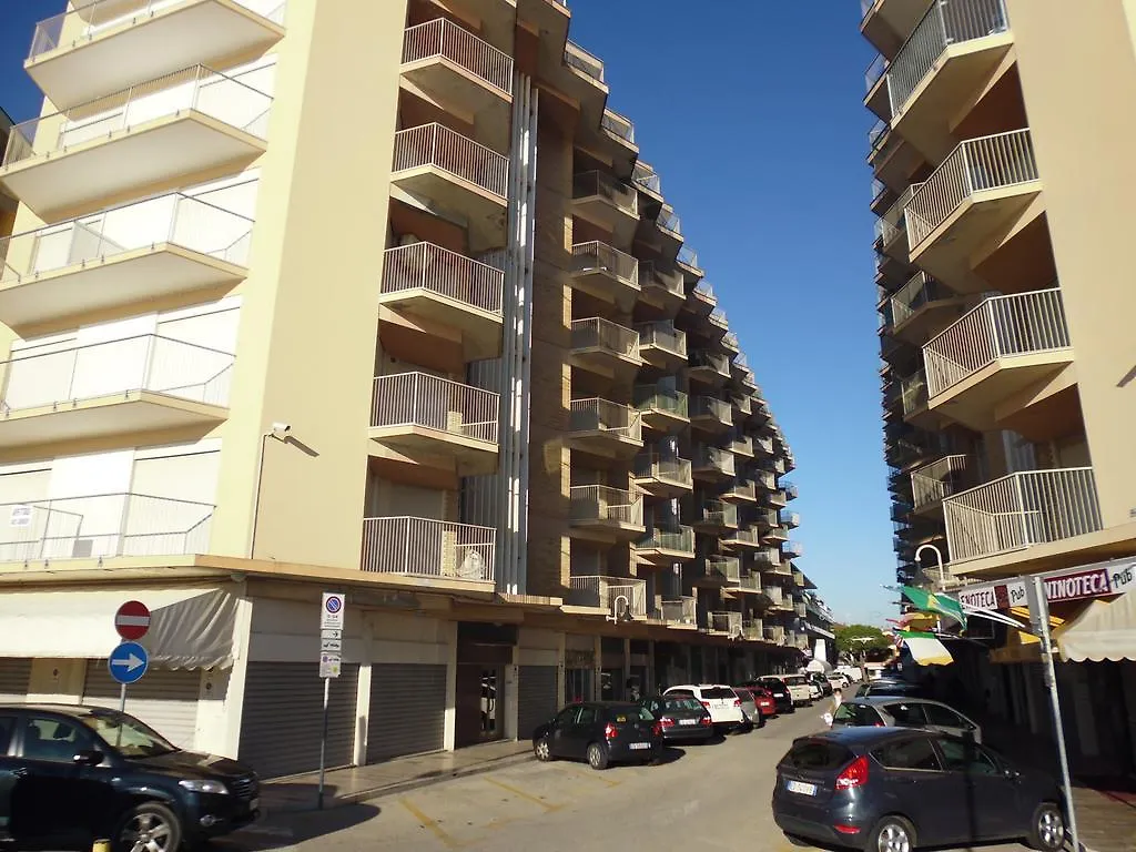 Residence Centro Commerciale Lido di Jesolo 0*,  Italia